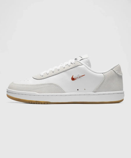 NIKE WMNS COURT VINTAGE PRM Sneakers For Women (White)