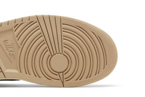 WMNS Air Jordan 1 Retro High OG Latte