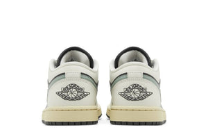 Jordan 1 Low Anthracite Jade Smoke