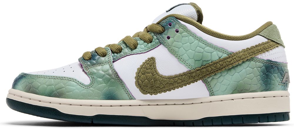 Alexis Sablone x Dunk Low SB Chameleon