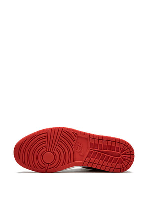Air Jordan 1 Retro "Bred 01'" sneakers