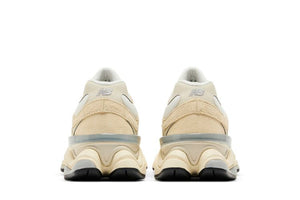 New Balance 9060 Calcium Sea Salt