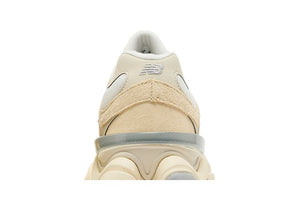 New Balance 9060 Calcium Sea Salt