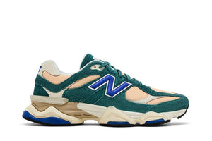 New Balance 9060 New Spruce Peach Blossom