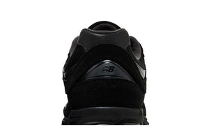 New Balance 2002R Black Cat