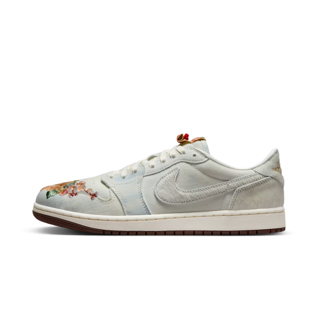 Jordan 1 Retro Low OG Football Grey Sail Light Chocolate