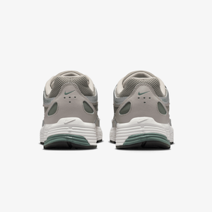 NIKE P-6000 { CREAM II/CLAY GREEN-ANTHRACITE