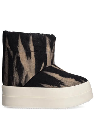 Mega Bumper Lunar boots