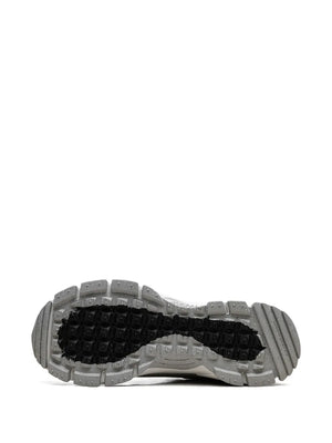 Zoom Vomero Roam "Summit White" sneakers
