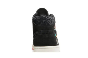 Air Jordan 1 Mid SE Siempre Familia
