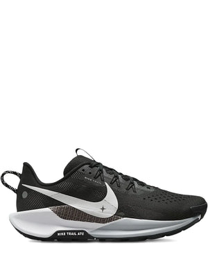 React Pegasus Trail sneakers