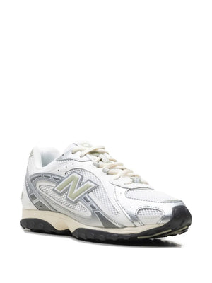 204L sneakers