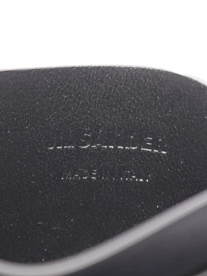 2020s leather card case