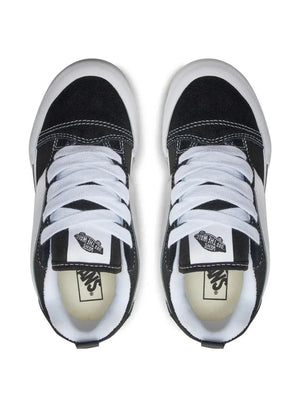 Knu Skool sneakers