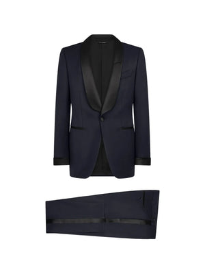 shawl-collar suit