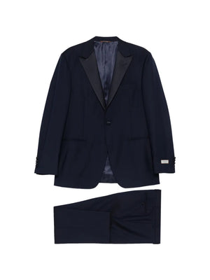 peak-lapel suit