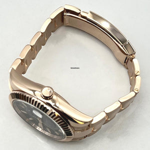 Rolex | Sky-Dweller | 326935 | Rose gold | 42 mm | Rose gold | Blue | Automatic