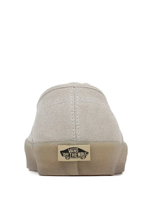 Authentic lace-up sneakers
