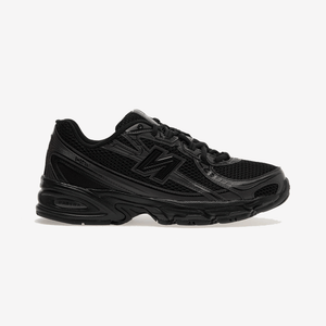 New Balance 740 { BLACK/BLACK CEMENT