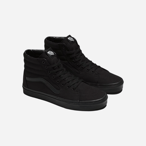 Vans Sk8-Hi Shoe Triple Black Classics