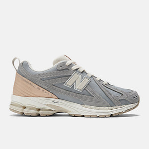 New Balance 1906 Sea Salt Red