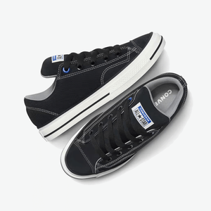 Converse CHUCK TAYLOR PUFF { BLACK