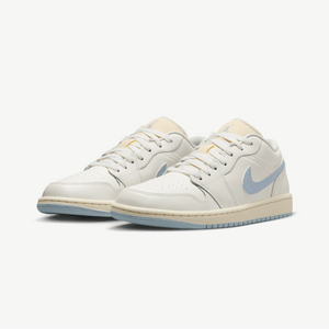 JORDAN AIR JORDAN 1 LOW { SAIL/GHOST-COCONUT MILK