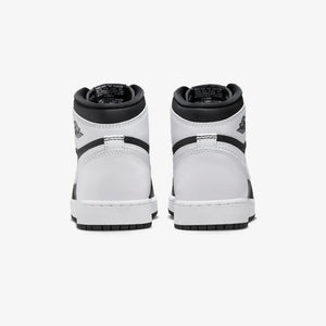 Jordan AIR JORDAN 1 HIGH OG (GS) { BLACK/WHITE-WHITE