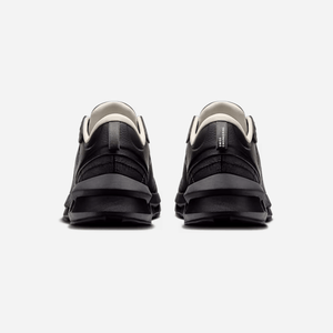 On Running Cloudzone Moon Zendaya Black Dew WMNS
