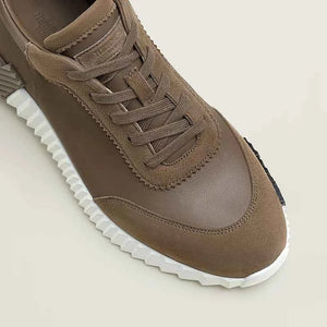 Bouncing sneaker