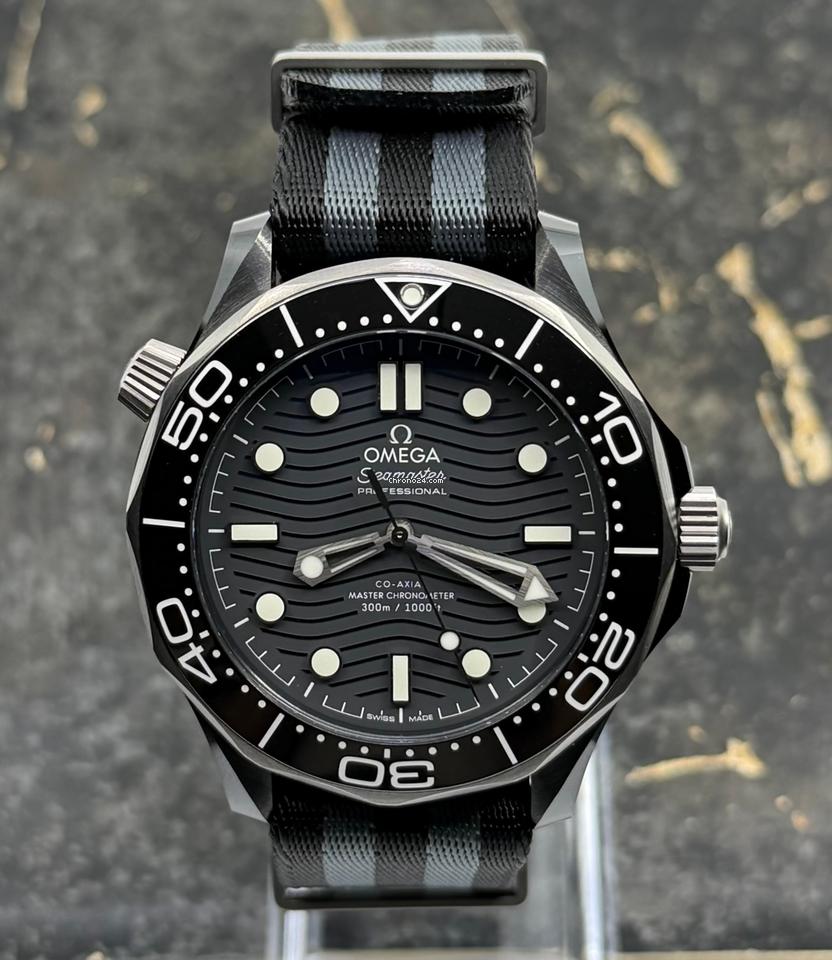 Omega Seamaster Diver 300 MNew 2026 - Black Ceramic - Nato Strap - Seamaster Diver 300 M - 43,5mm