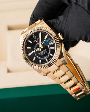 Rolex | Sky-Dweller | 326938 | Yellow gold | 42 mm | Black | Automatic