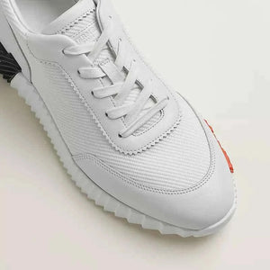Bouncing sneaker
