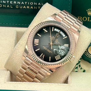 Rolex | Day-Date | 228235 | Rose gold | 40 mm | Rose gold | Silver (solid) | Automatic