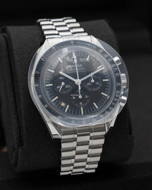 Omega Speedmaster Professional Moonwatch UNWORN STICKERED 2026 Omega Speedmaster Moonwatch 42mm 310.30.42.50.01.001 Black Hesalite 2026