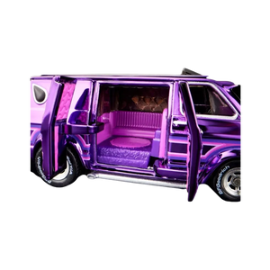 Hot Wheels Collectors RLC Exclusive '70 Dodge Tradesman Van