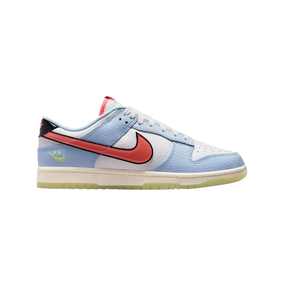 Nike Dunk Low Patent Leather 'Smiley Face'
