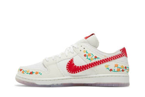 Nike Dunk Low White And University Red