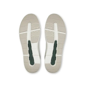 ON Running THE ROGER Advantage White Olive
