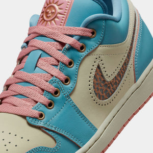 Air Jordan 1 Low SE Somos Eternos Mens Lifestyle Shoes (Denim Turquoise/Smokey Blue/Red Stardust)