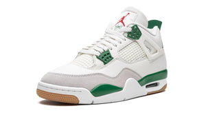 AIR JORDAN 4 RETRO SB PINE GREEN