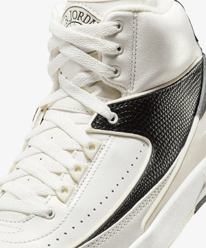 Air Jordan Jordan | AIR JORDAN 2 RETRO { SAIL/COCONUT MILK - BLACK