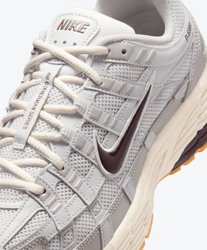 NIKE | P - 6000 { COLLEGE GREY/BURGUNDY CRUSH - VAST GREY