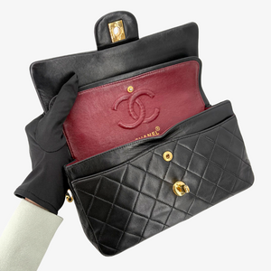 RG608 - CHANEL Vintage Black Lambskin 23cm Classic Flap Bag