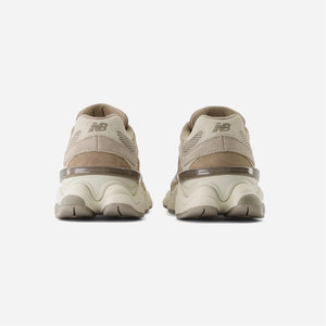 New Balance 9060 Mushroom Brown