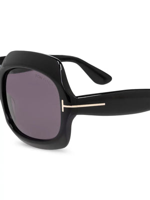 oversize-frame sunglasses