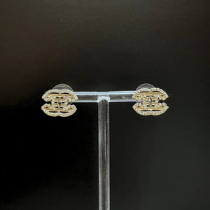 RE334 - CHANEL Vintage CC Black &amp; White Silver Crystal Earrings