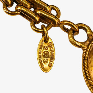 RA156 - CHANEL Gold Key Ring