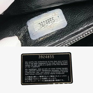 JR289 - CHANEL Vintage Black Caviar Leather Chevron Cosmetic Bag
