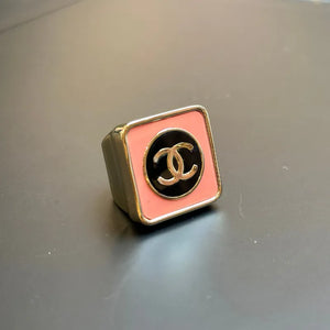 JW692 - CHANEL Metal Enamel CC Square Ring 53 Black Pink Gold